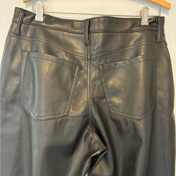 Hollister Ultra High Rise Black Faux Leather Straight Leg Pants Size 32 - Picture 4 of 7